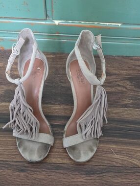 Mossimo Sully Compaby Taupe Suede Fringe Ankle-Strap Heels